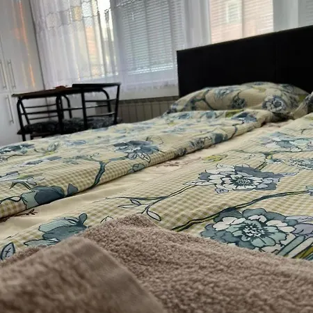 Stan Na Dan, Pazar - Centar Grada Tuzla