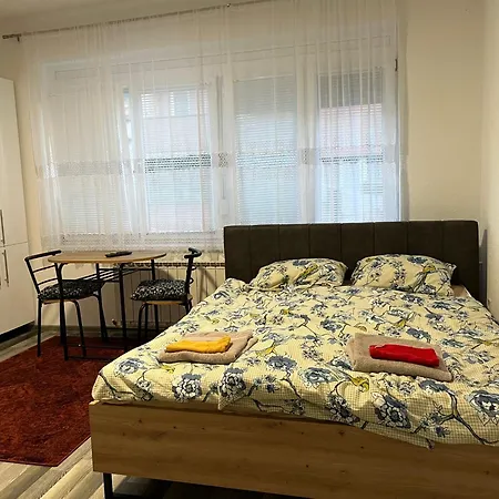 Stan Na Dan, Pazar - Centar Grada *